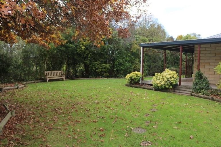 Photo of property in 27 Te Rakehou Road, Feilding, 4775