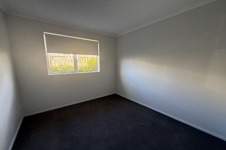 Photo of property in 37 Maraeariki Avenue, Orewa, 0931