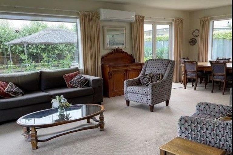 Photo of property in 17 Perrow Street, Wanaka, 9305