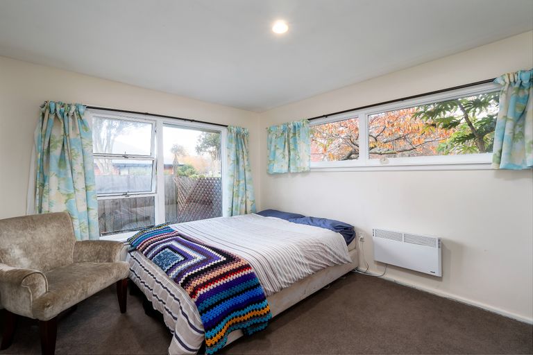 Photo of property in 23 Lochee Road, Upper Riccarton, Christchurch, 8041