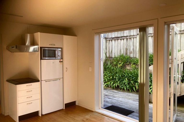 Photo of property in 14 Toru Road, Paraparaumu Beach, Paraparaumu, 5032