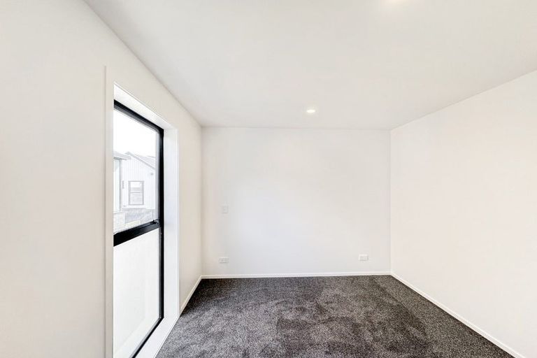 Photo of property in 4/6 Victoria Street, Ebdentown, Upper Hutt, 5018