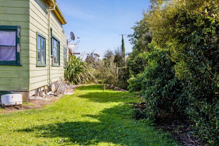 Photo of property in 41 Collingwood Street, Eltham, 4322