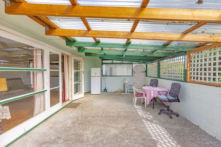 Photo of property in 64 Wikitoria Road, Putiki, Whanganui, 4501