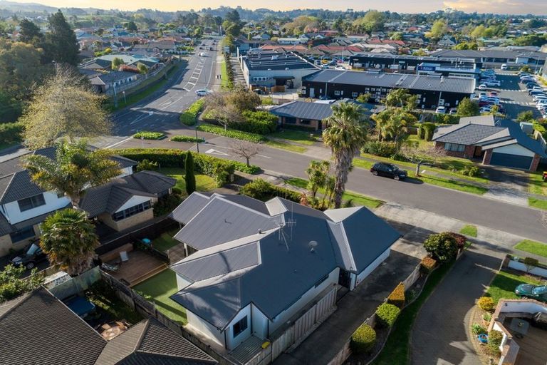 Photo of property in 4 Manor Park Drive, Pyes Pa, Tauranga, 3112