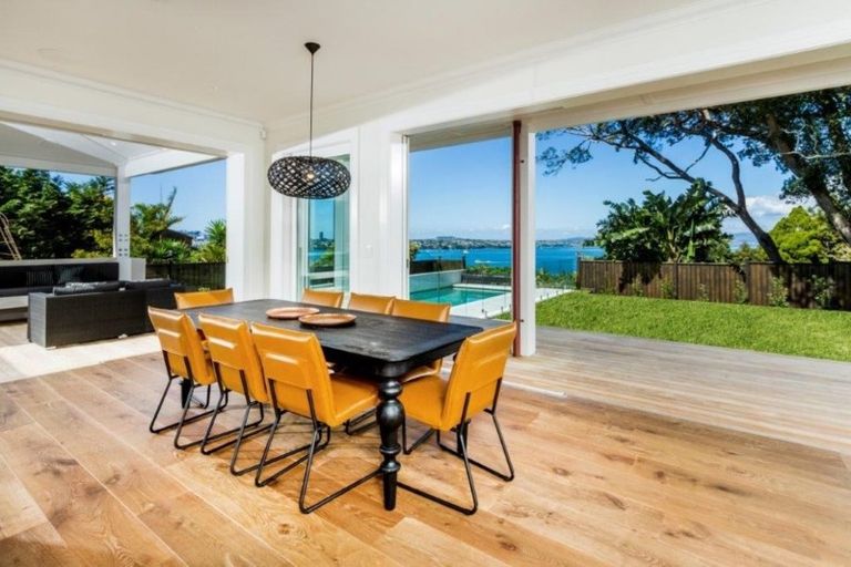 Photo of property in 24 Hinemoa Street, Birkenhead, Auckland, 0626