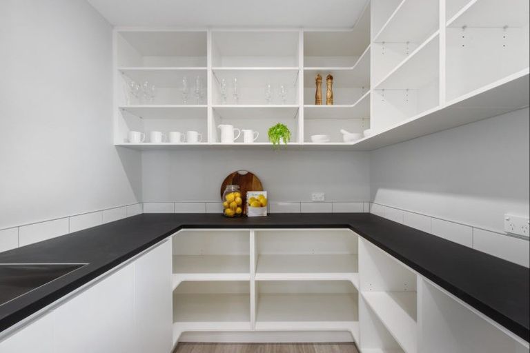 Photo of property in 8 Monowai Street, Poraiti, Napier, 4112