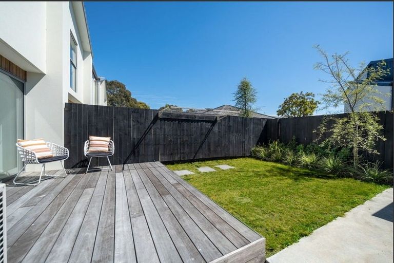 Photo of property in 9/7 Lindores Street, Addington, Christchurch, 8024