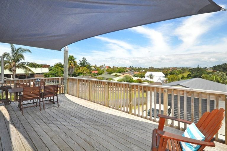 Photo of property in 37 Shakespear Road, Army Bay, Whangaparaoa, 0930