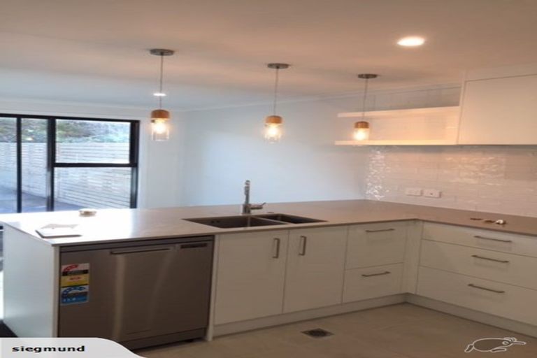 Photo of property in 5a Breakwater Way, Whitby, Porirua, 5024