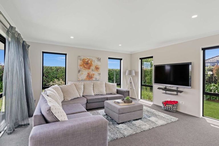 Photo of property in 27 Denimes Crescent, Rolleston, 7614