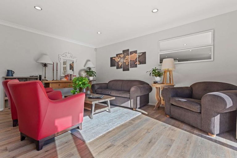 Photo of property in 16a Princes Street, Cambridge, 3434