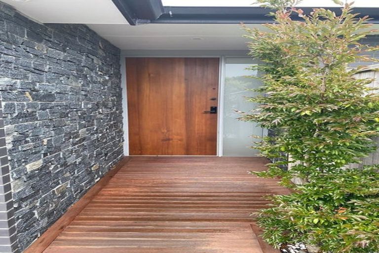 Photo of property in 24 College Drive, Paraparaumu, 5032