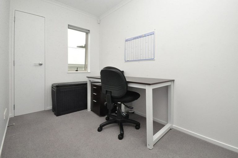 Photo of property in 11 Mahinga Lane, Massey, Auckland, 0614