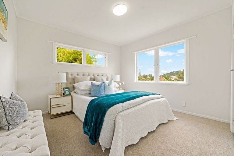 Photo of property in 2/54 Peach Road, Glenfield, Auckland, 0629