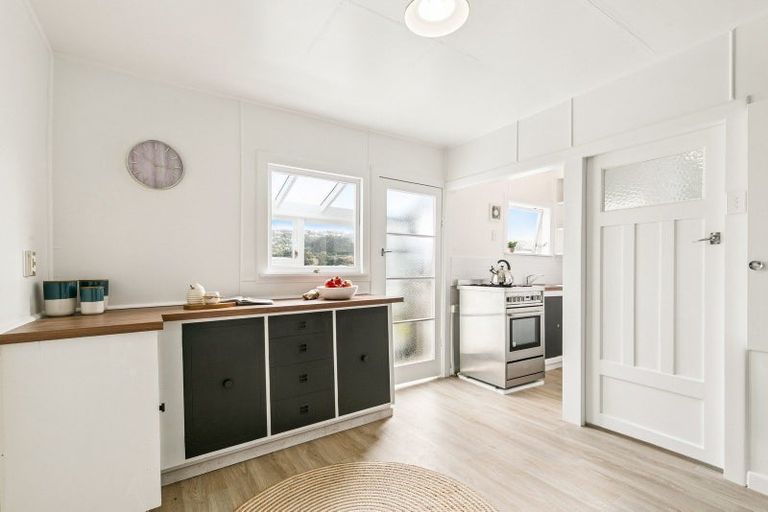 Photo of property in 5 Herald Terrace, Berhampore, Wellington, 6023