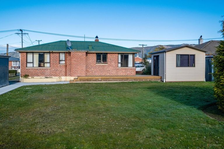 Photo of property in 11 Rugby Street, Waimate, 7924