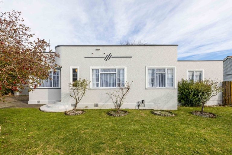 Photo of property in 15 Kauri Street, Roslyn, Palmerston North, 4414