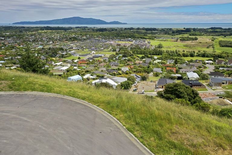 Photo of property in 28 Wilson Way, Waikanae, 5036