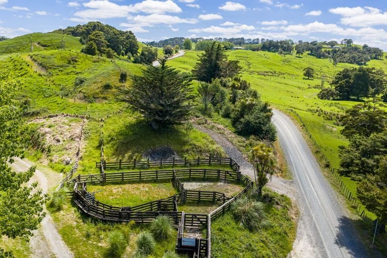 Photo of property in 278 Griffin Road, Maungaturoto, 0583