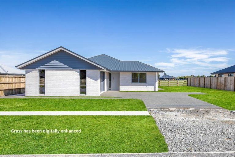 Photo of property in 34 Plover Avenue, Amberley, 7410