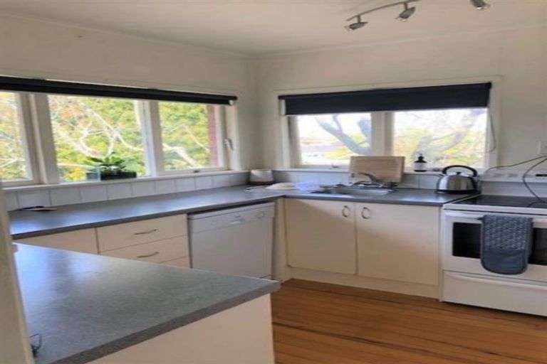 Photo of property in 1/23 Evelyn Place, Hillcrest, Auckland, 0627