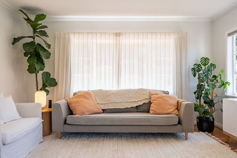 Photo of property in 12 Glenside Road, Glenside, Wellington, 6037