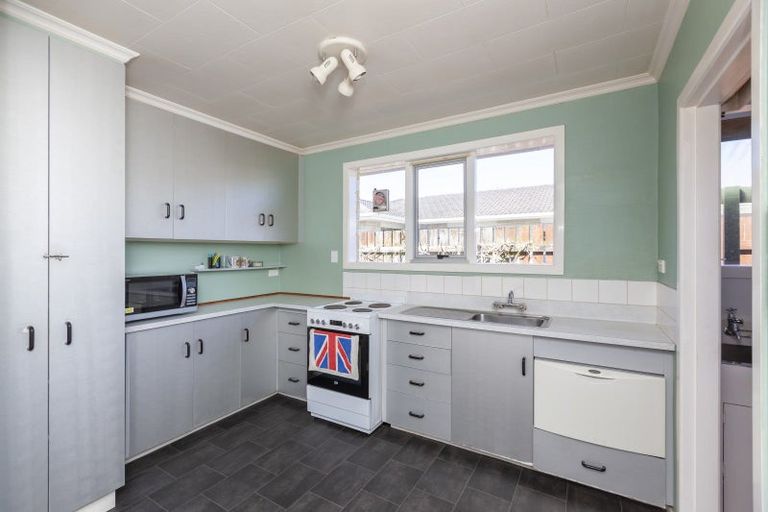 Photo of property in 114b Hillcrest Road, Raumati Beach, Paraparaumu, 5032
