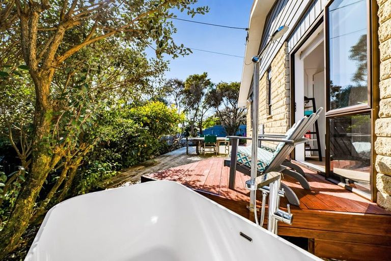 Photo of property in 4 Henui Street, Strandon, New Plymouth, 4312