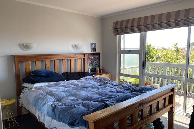 Photo of property in 1/55a West Lynn Road, Titirangi, Auckland, 0604