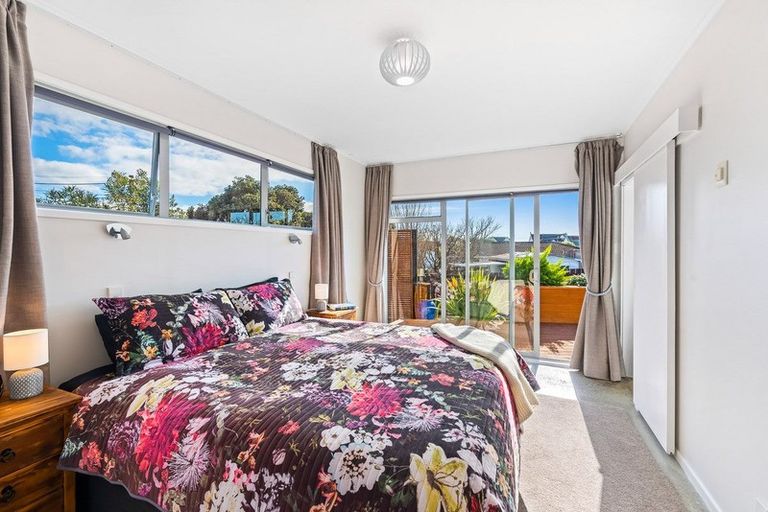 Photo of property in 9 Mahana Road, Paraparaumu Beach, Paraparaumu, 5032