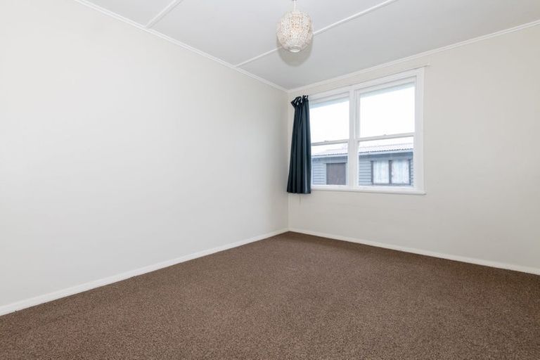 Photo of property in 313 Oxford Terrace, Avalon, Lower Hutt, 5011