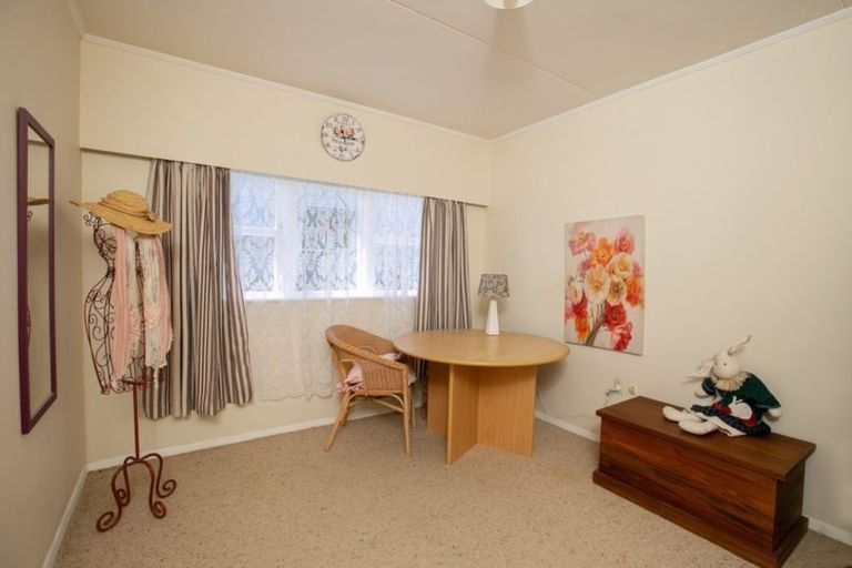 Photo of property in 128 Cole Street, Masterton, 5810
