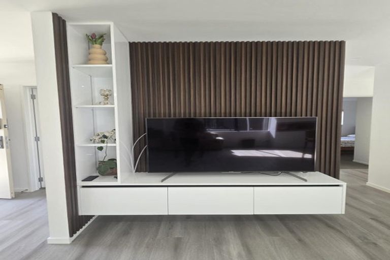 Photo of property in 45 Black Beech Crescent, Takanini, 2110