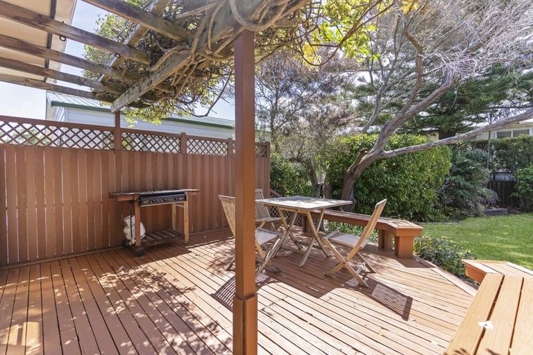 Photo of property in 13 Matapouri Road, Mangere Bridge, Auckland, 2022