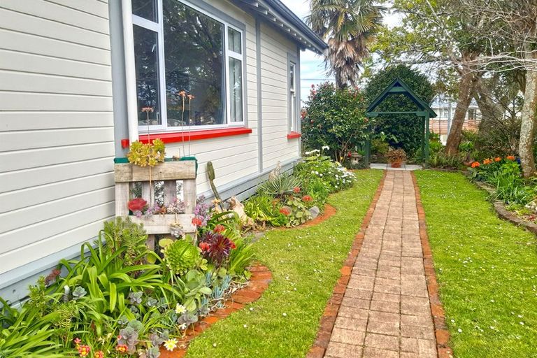 Photo of property in 263 Carrington Street, Vogeltown, New Plymouth, 4310