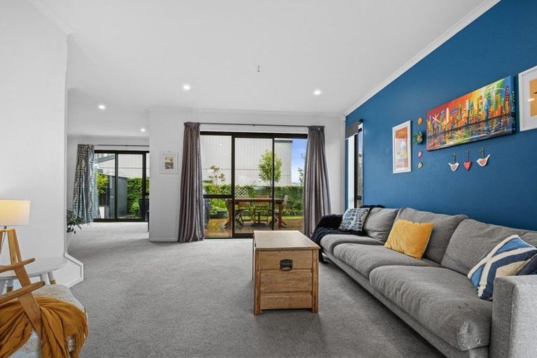 Photo of property in 18 Ringa Matau Road, Hobsonville, Auckland, 0616