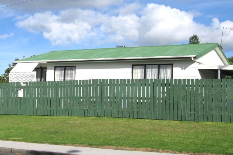 Photo of property in 5/95 Wharf Road, Te Atatu Peninsula, Auckland, 0610