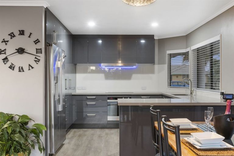 Photo of property in 10 Ocean Crest, Papamoa Beach, Papamoa, 3118