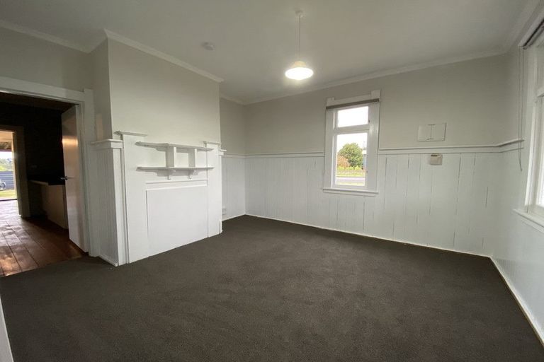 Photo of property in 163 Cornfoot Street, Castlecliff, Whanganui, 4501