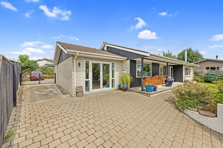 Photo of property in 10 Kew Place, Richmond Heights, Taupo, 3330