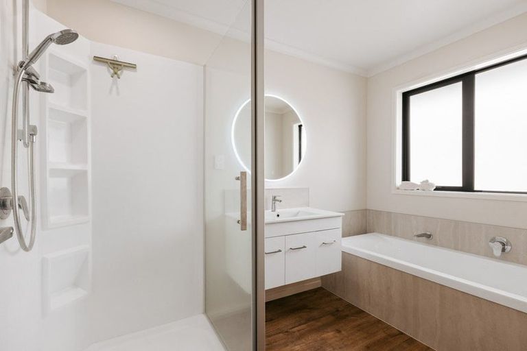 Photo of property in 12 Brendan Close, Omokoroa, 3114