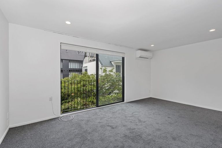 Photo of property in 28d Cranmer Square, Christchurch Central, Christchurch, 8013