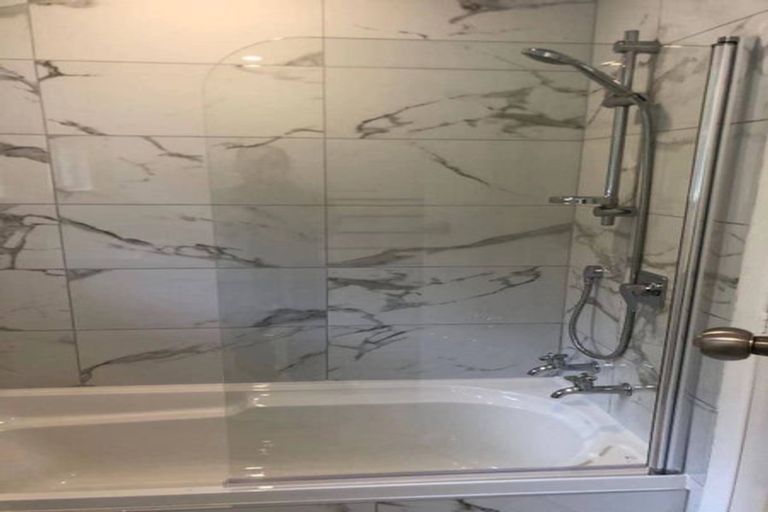 Photo of property in 9 Gribble Grove, Stokes Valley, Lower Hutt, 5019