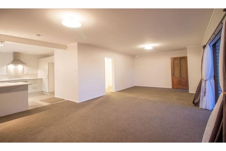 Photo of property in 1b Milton Road, Orewa, 0931