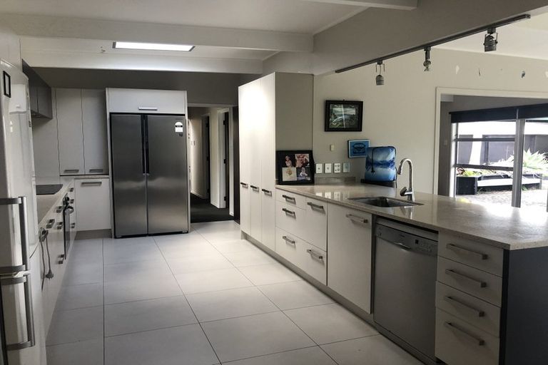 Photo of property in 59 Mcfadzean Drive, Blockhouse Bay, Auckland, 0600