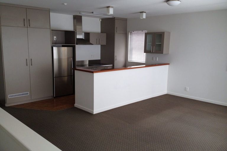 Photo of property in Budget Car Rental, 10/81 Ghuznee Street, Te Aro, Wellington, 6011