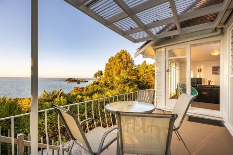 Photo of property in 3 Grenville Terrace, Moana, Nelson, 7011