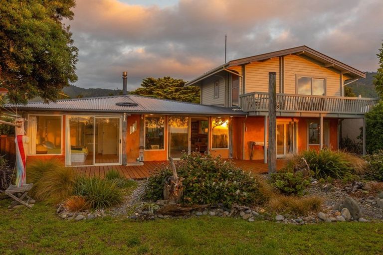 Photo of property in 226 Rarangi Beach Road, Rarangi, Blenheim, 7273