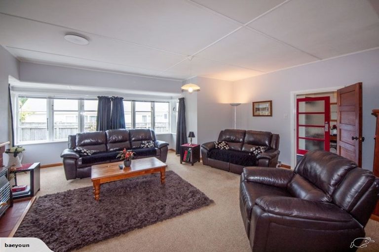 Photo of property in 10 Kipling Street, Johnsonville, Wellington, 6037